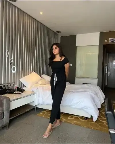 Call Girls Service in Vartak Nagar